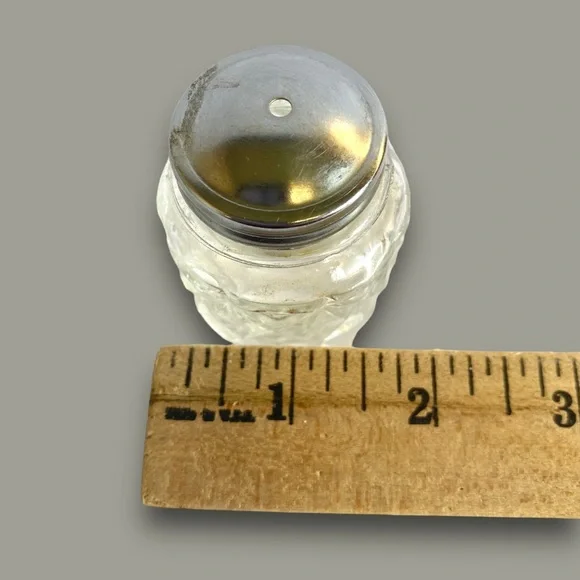 Vintage 3pc Glass Salt, Pepper, Jam or Sugar - Picture 9 of 9